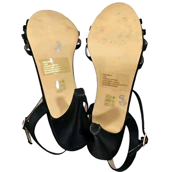 Steve Madden Gramicy Satin Bow Heels T-Strap Black Formal Size 10M FABRIC UPPER - Picture 3 of 9